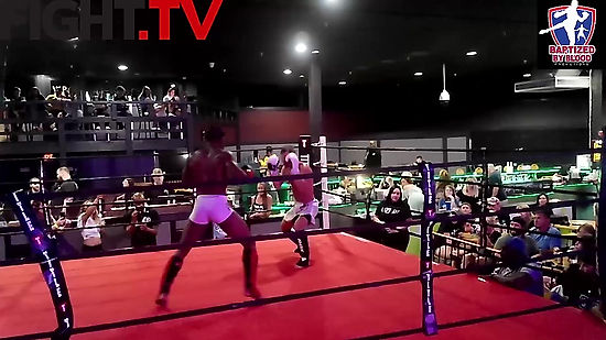 Kickboxing @FIGHT.TV Winston Williams Vs Tommy Hackman Headkick Knockout_1